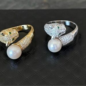 Elegant Gold and Silver Panther Pearl Rings